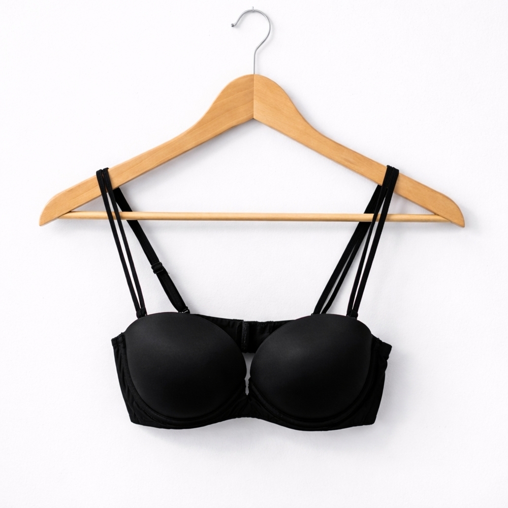 Victoria’s Secret Black Bra 32C Strapless Convertible Push Up